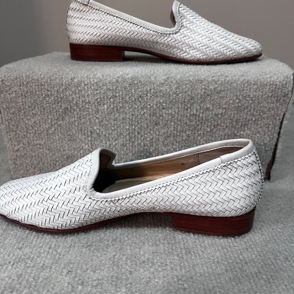 Amazon.com | Frye Naya Stud Moc Women Frye  ladies size 7M white loafer